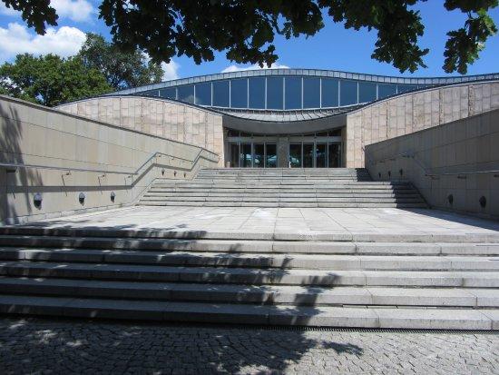 Manggha Museum of Japanese Art and Technology